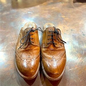 Bed Stu wing tip slides SZ 7